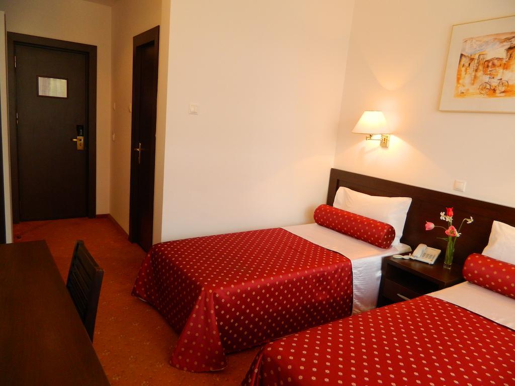 Hotel Mon Jardin Mahmudia Zimmer foto